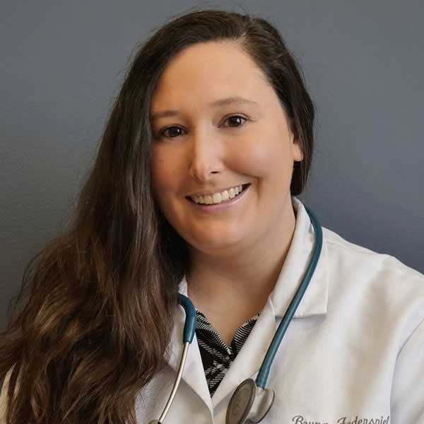 Dr. Bryna Federspiel, O’Fallon Veterinarian